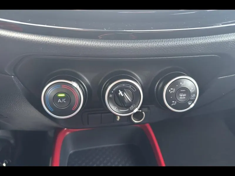 Image secondaire du véhicule 17