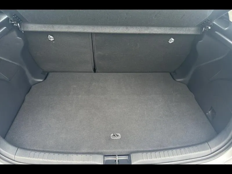 Image secondaire du véhicule 10