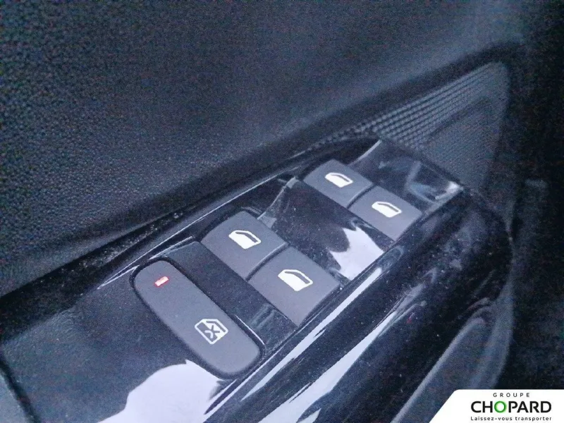 Image secondaire du véhicule 15