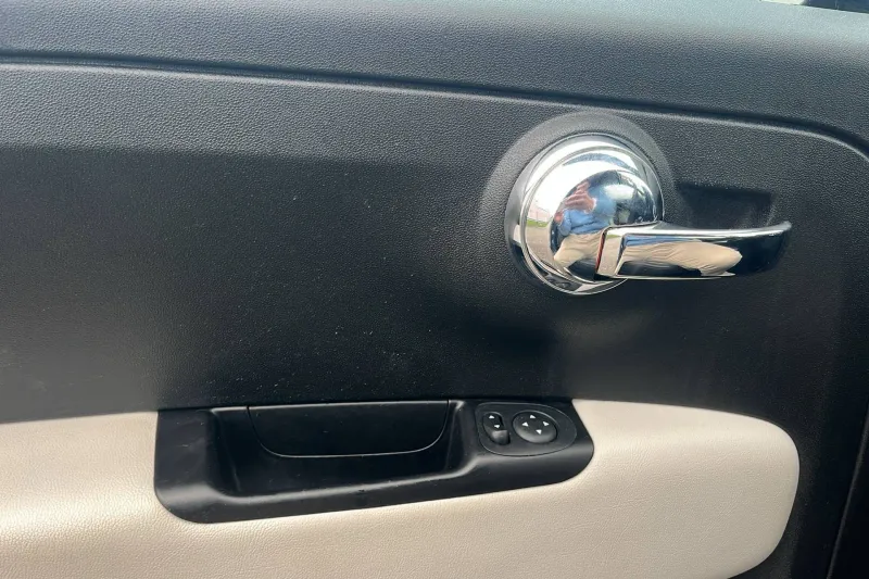 Image secondaire du véhicule 19