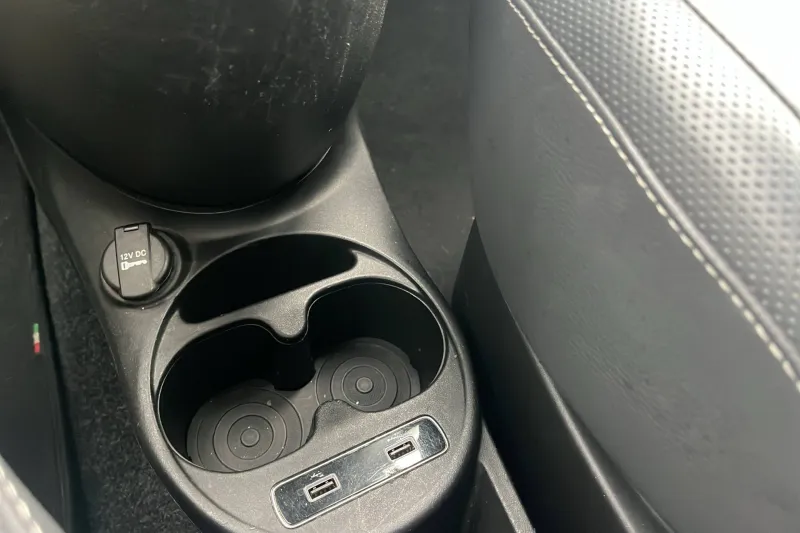 Image secondaire du véhicule 25