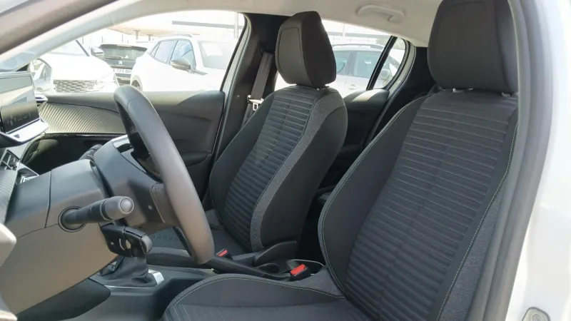 Image secondaire du véhicule 11