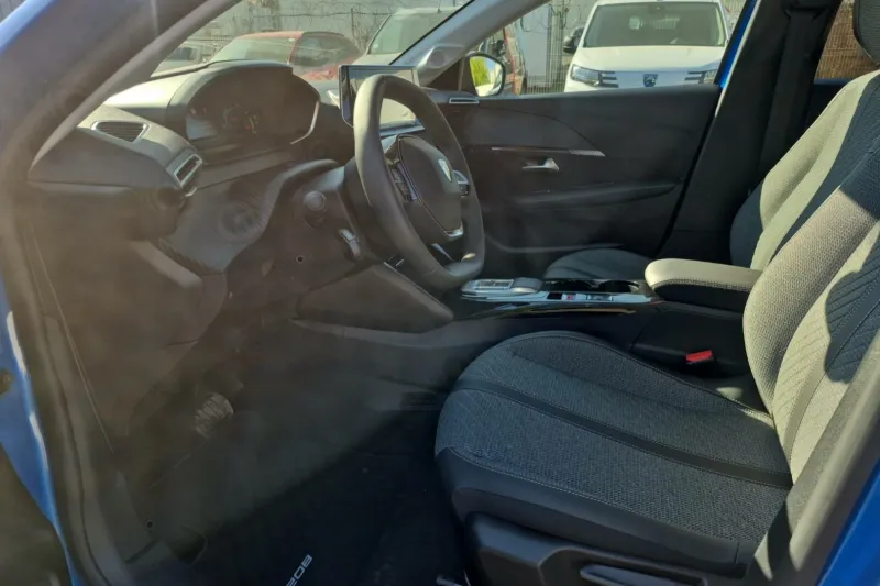 Image secondaire du véhicule 11