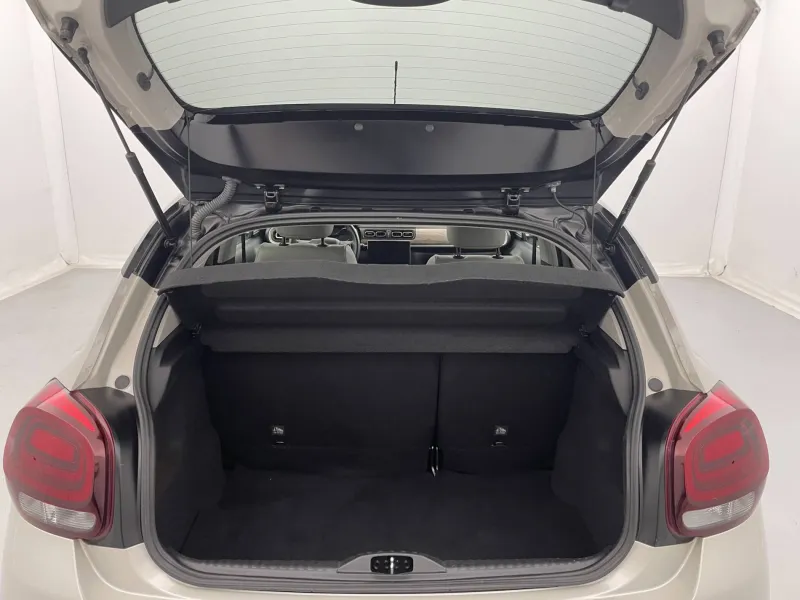 Image secondaire du véhicule 14