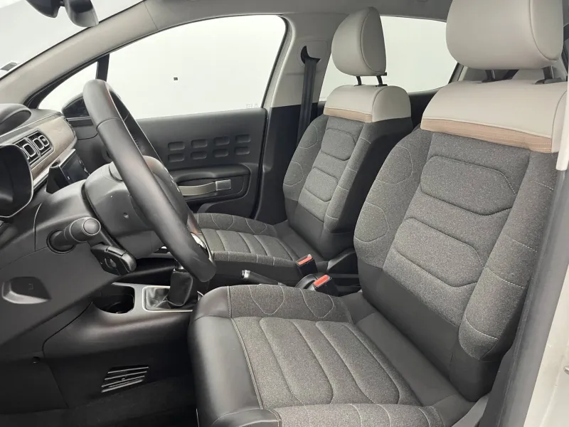 Image secondaire du véhicule 15