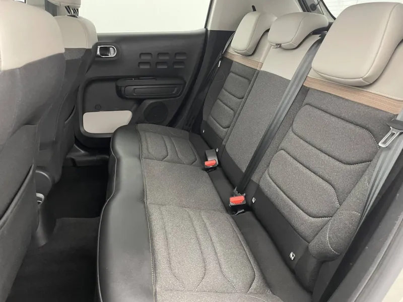 Image secondaire du véhicule 16