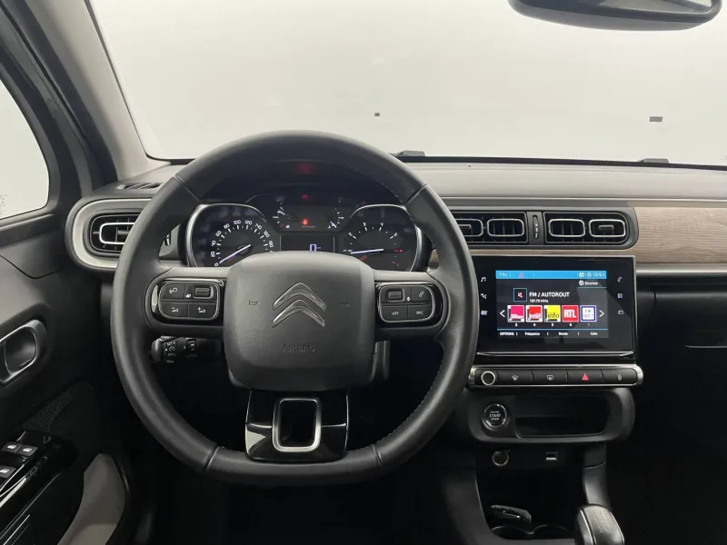 Image secondaire du véhicule 23