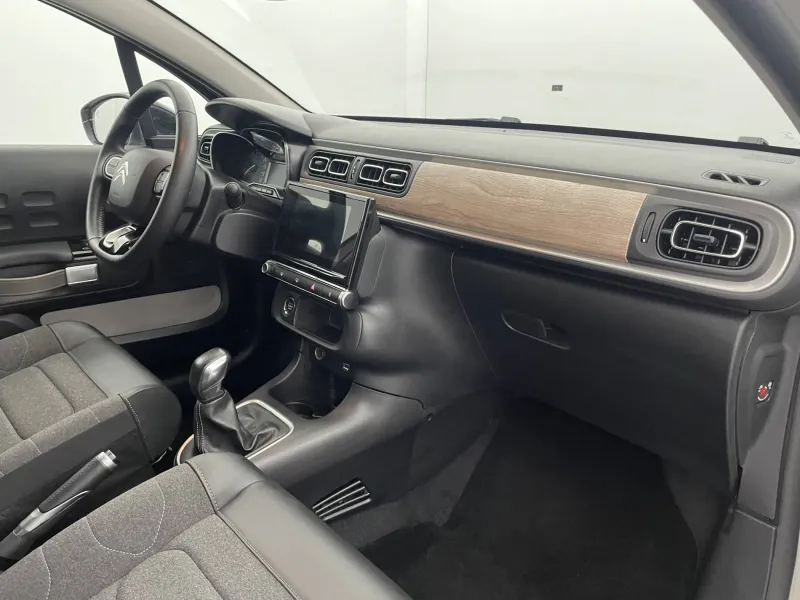 Image secondaire du véhicule 34