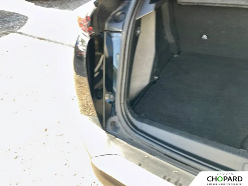 Image secondaire du véhicule 7