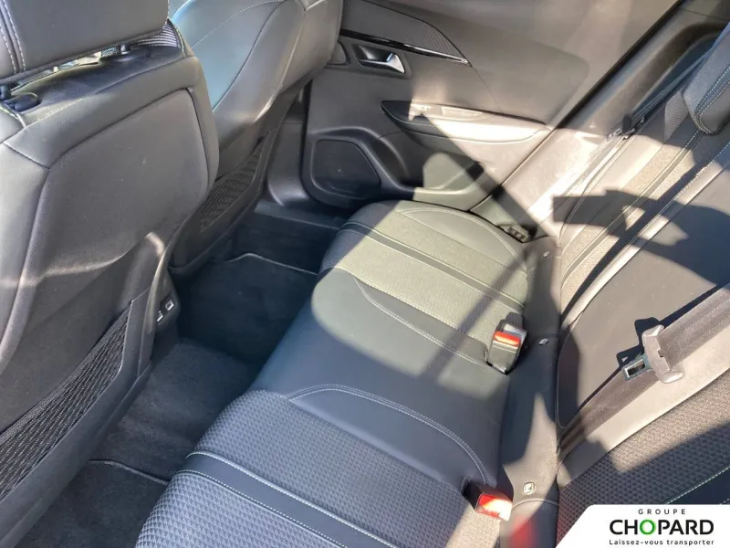 Image secondaire du véhicule 12