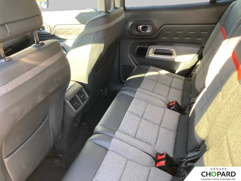 Image secondaire du véhicule 12