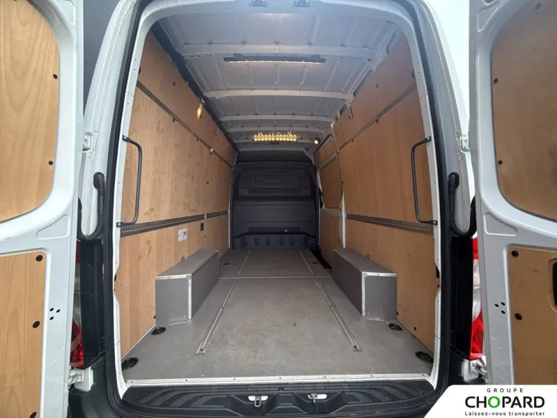 Image secondaire du véhicule 9