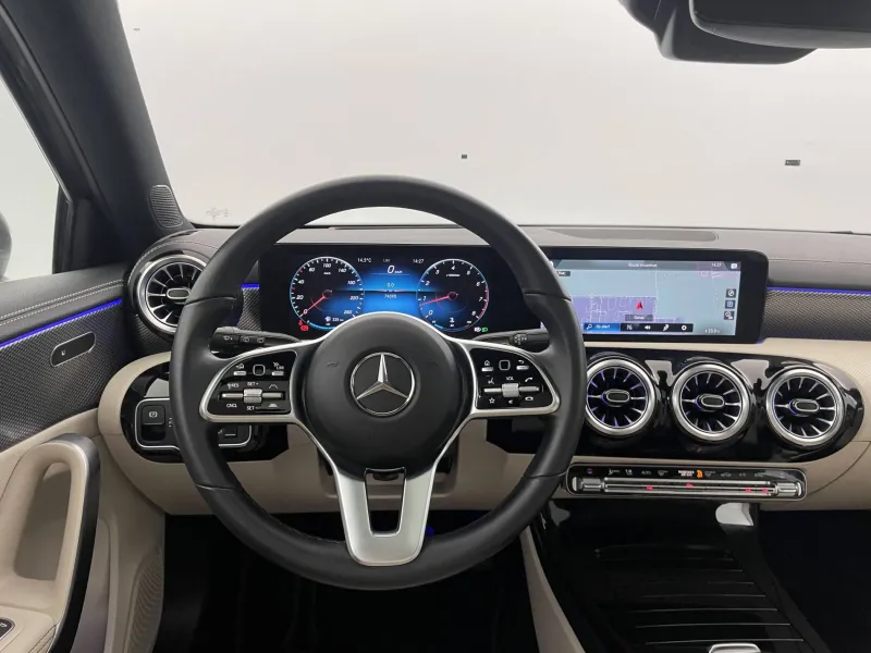 Image secondaire du véhicule 23