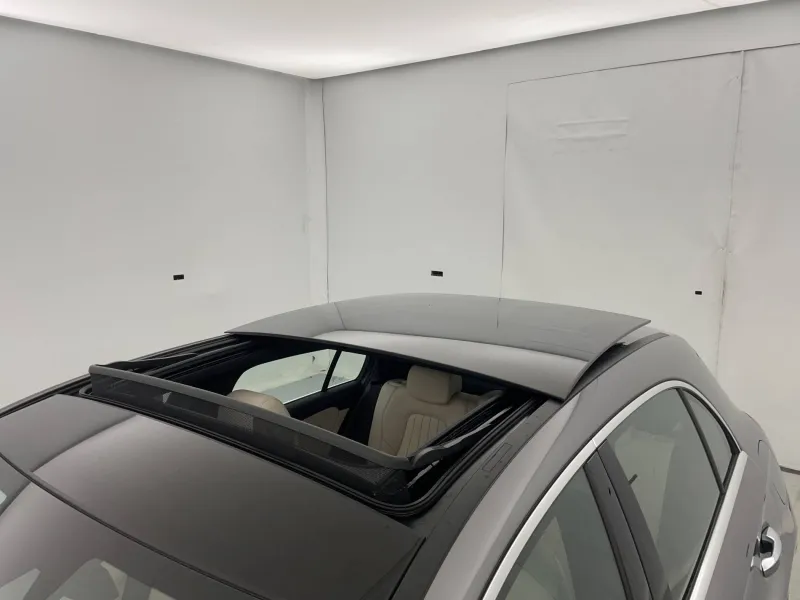 Image secondaire du véhicule 33