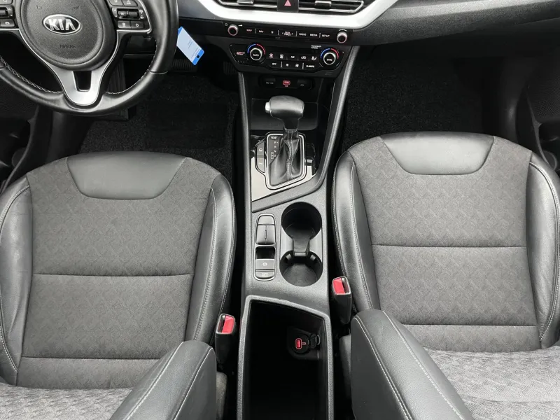 Image secondaire du véhicule 25