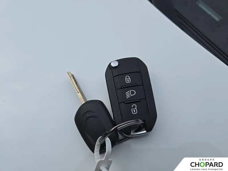 Image secondaire du véhicule 22