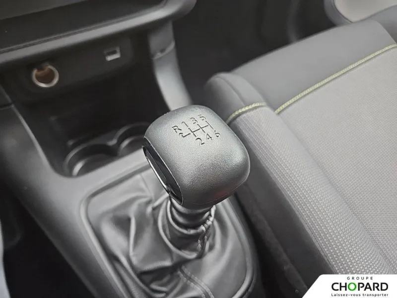 Image secondaire du véhicule 24