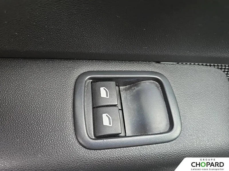 Image secondaire du véhicule 25