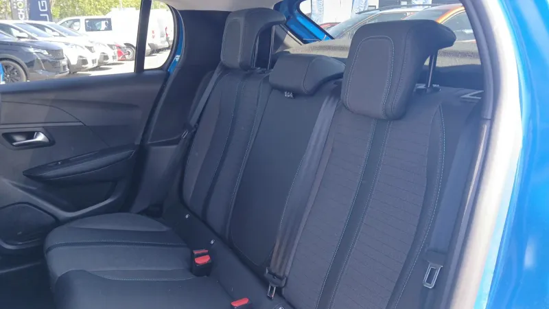 Image secondaire du véhicule 12