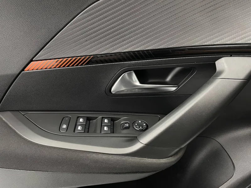 Image secondaire du véhicule 30