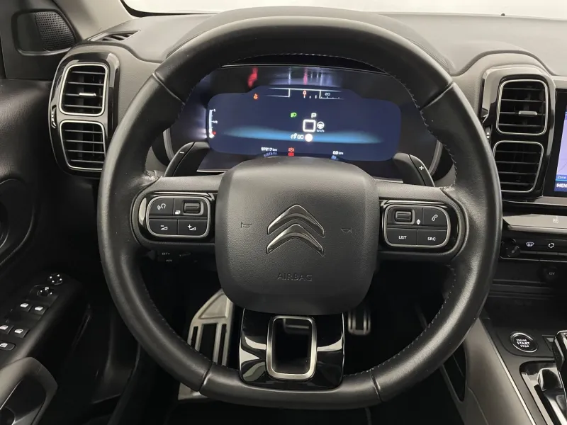 Image secondaire du véhicule 24