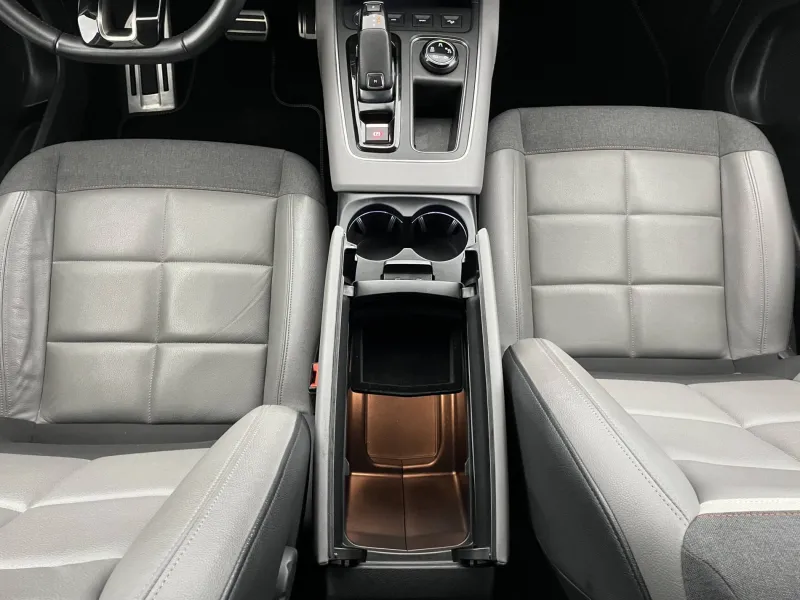 Image secondaire du véhicule 26