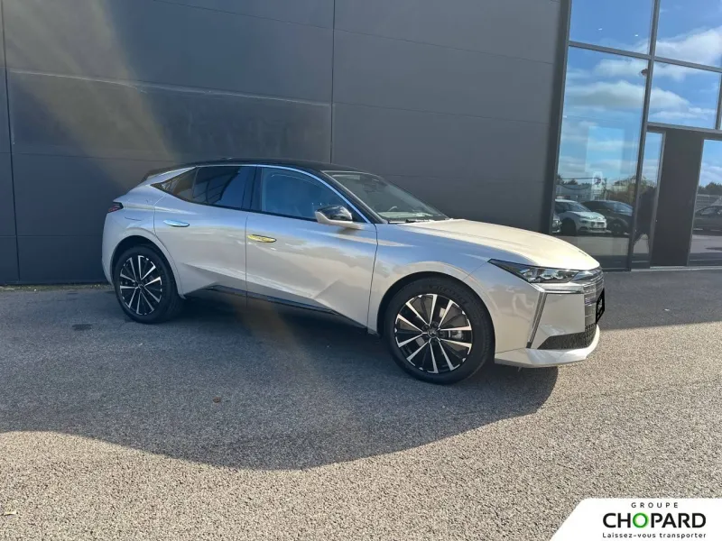 Image secondaire du véhicule 4