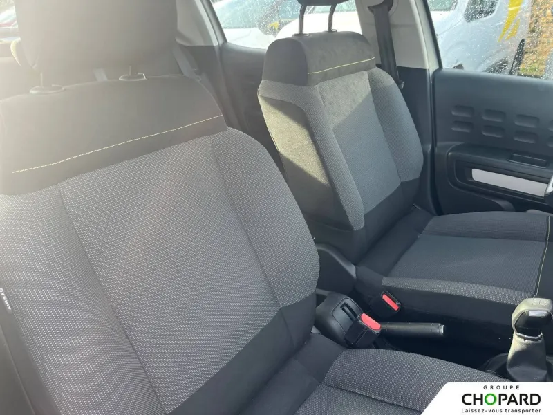 Image secondaire du véhicule 14