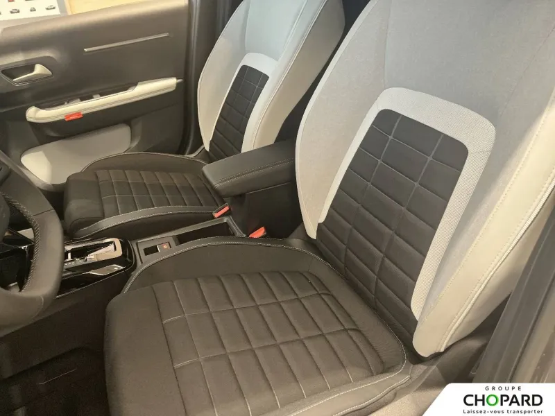 Image secondaire du véhicule 15