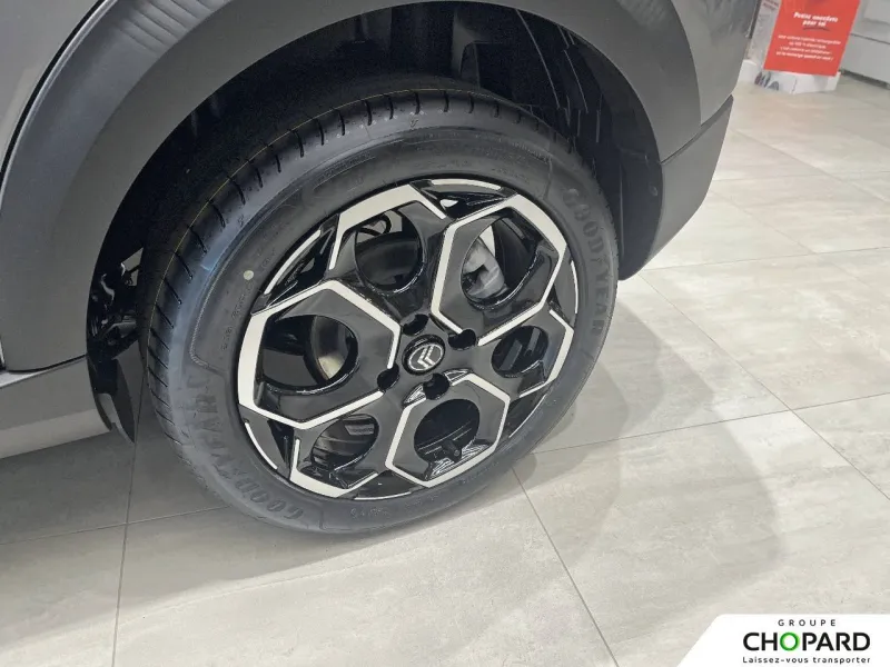 Image secondaire du véhicule 18