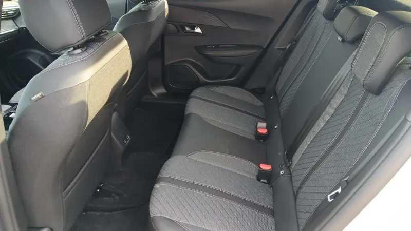 Image secondaire du véhicule 12