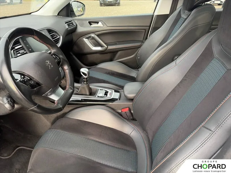 Image secondaire du véhicule 12