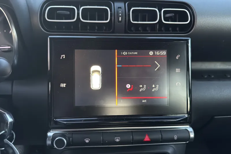 Image secondaire du véhicule 22