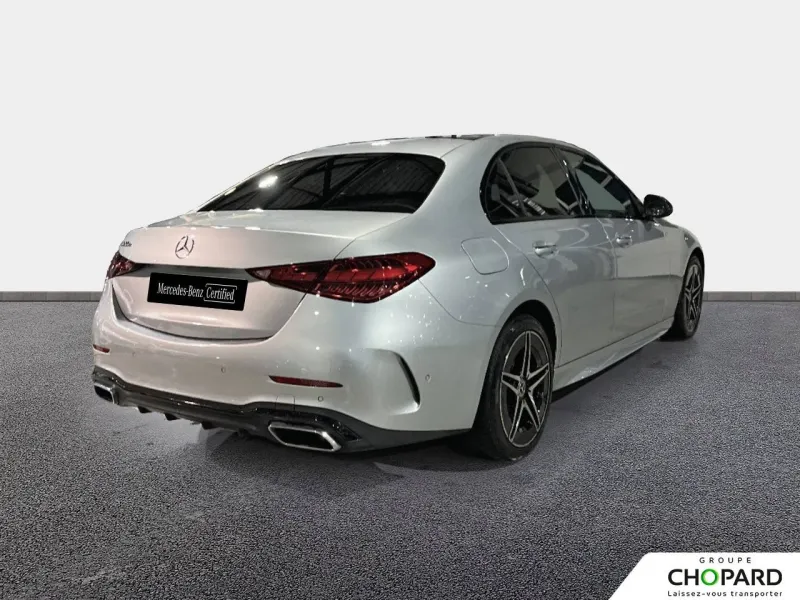 Image secondaire du véhicule 4