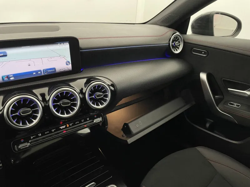 Image secondaire du véhicule 30