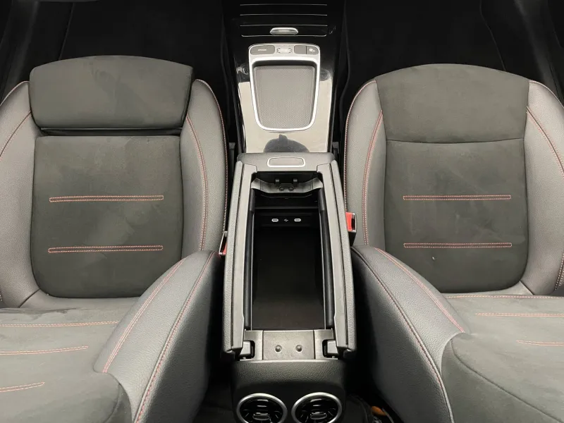 Image secondaire du véhicule 35