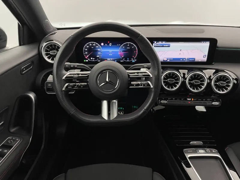 Image secondaire du véhicule 23