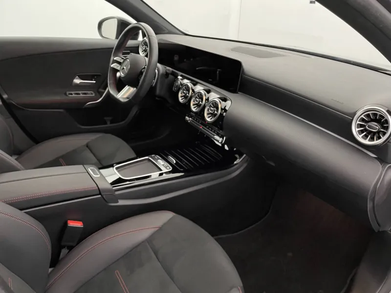 Image secondaire du véhicule 27