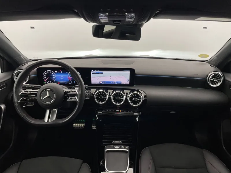 Image secondaire du véhicule 32