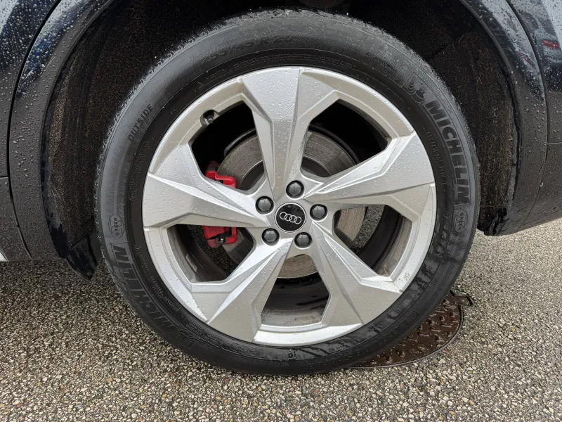 Image secondaire du véhicule 9