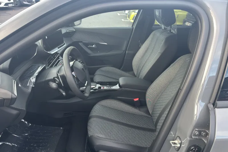 Image secondaire du véhicule 10