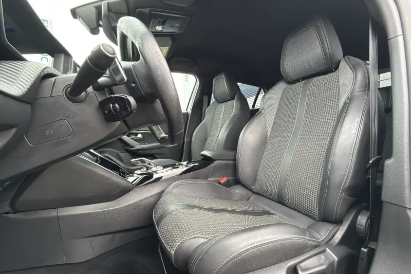 Image secondaire du véhicule 10