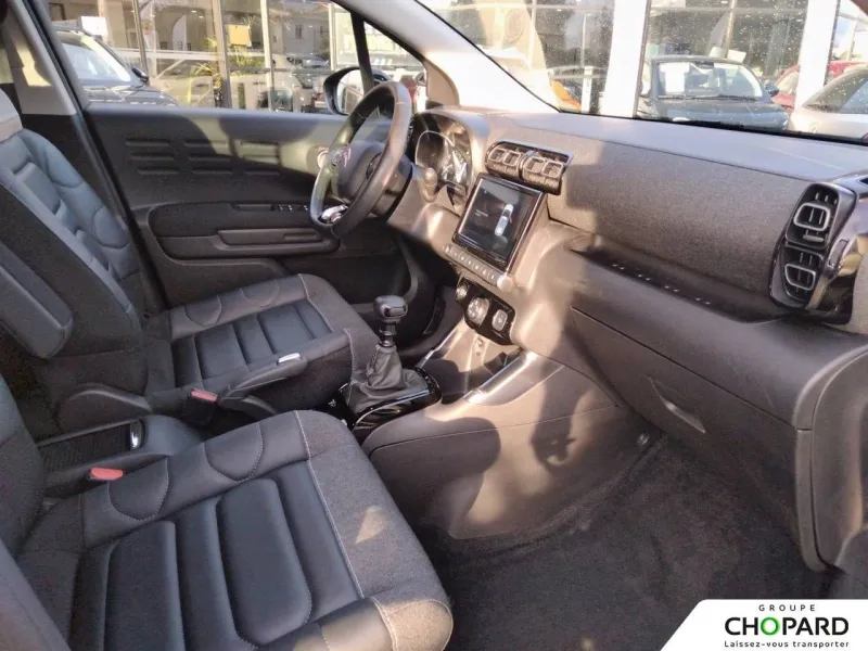 Image secondaire du véhicule 14