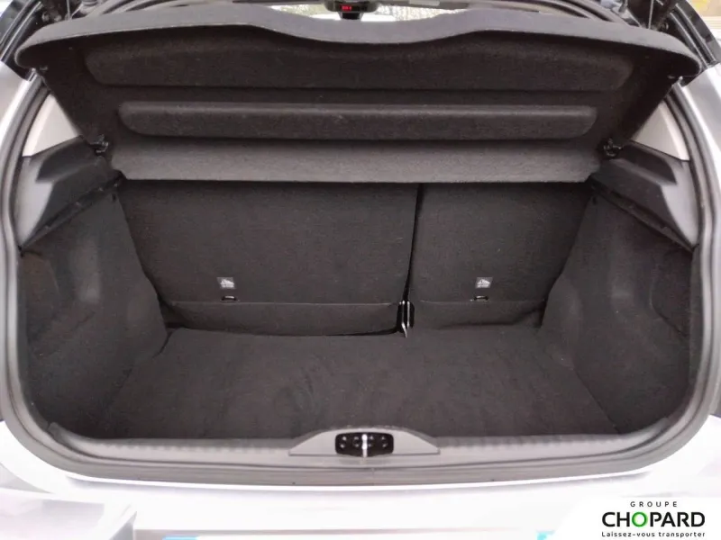 Image secondaire du véhicule 9