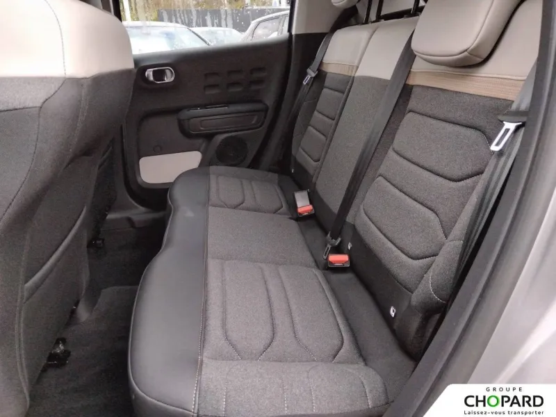 Image secondaire du véhicule 19