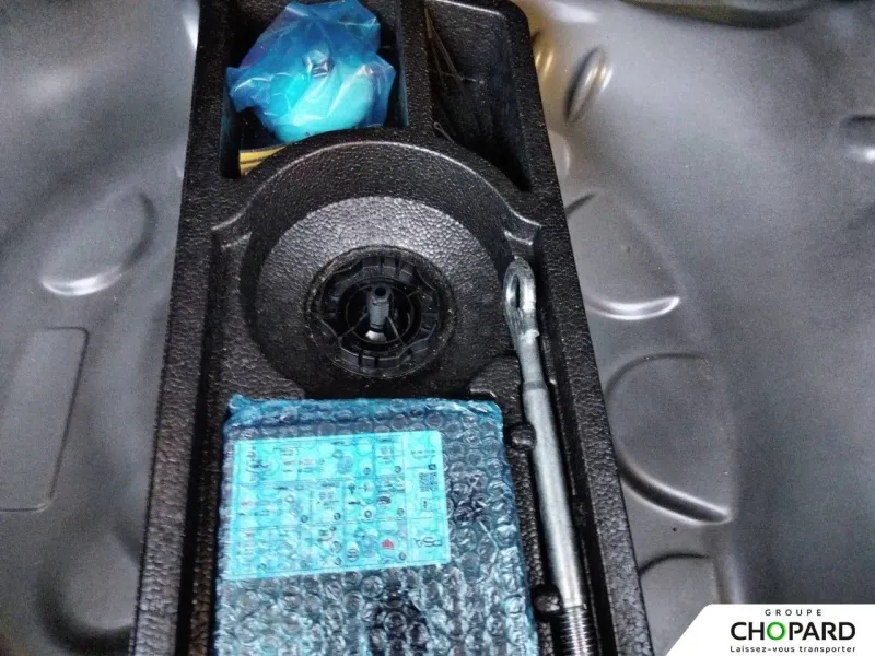 Image secondaire du véhicule 25