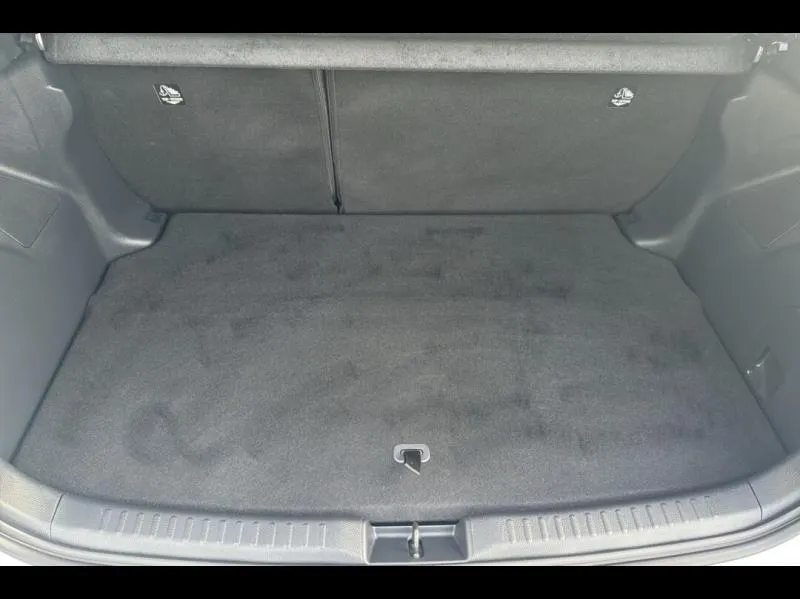 Image secondaire du véhicule 10