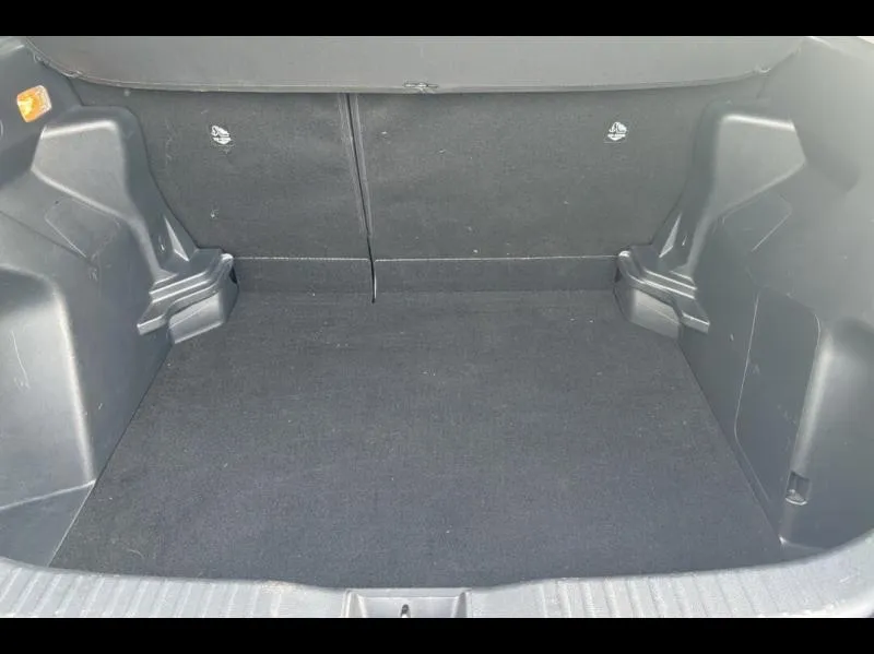 Image secondaire du véhicule 10