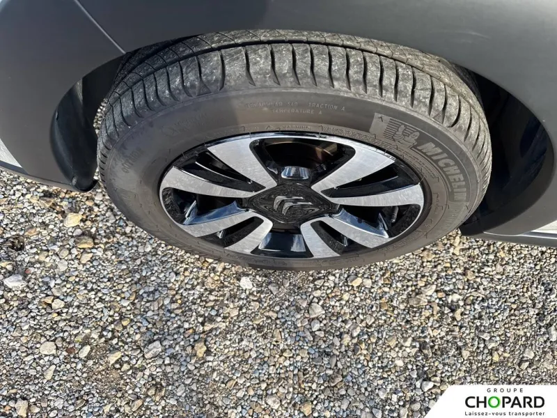 Image secondaire du véhicule 13