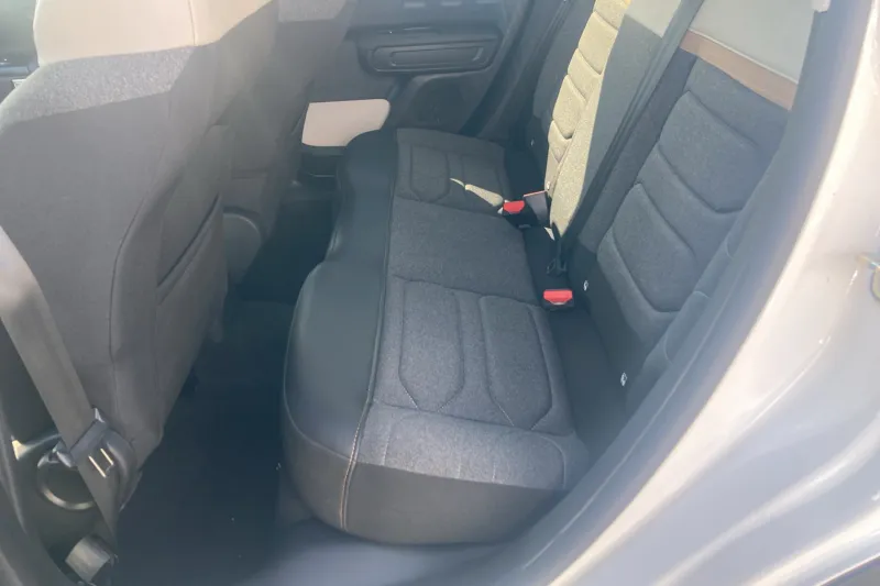 Image secondaire du véhicule 12